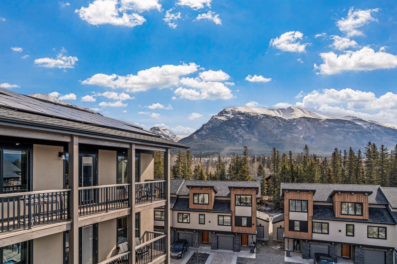 Top-Floor Spring Creek Retreat | Income-Generating Tourist Home in Timberstone Lodge