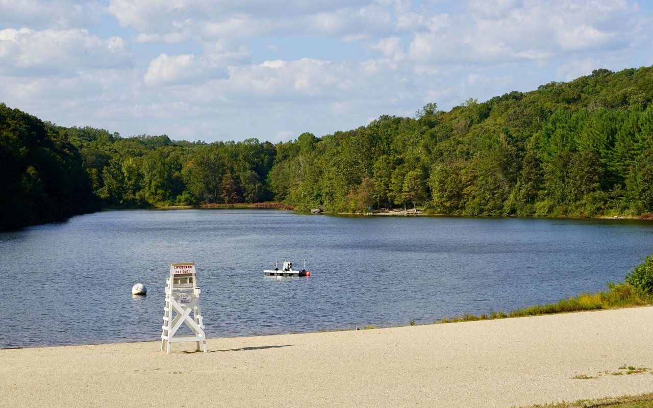 Lake Mohegan / Lake Hills