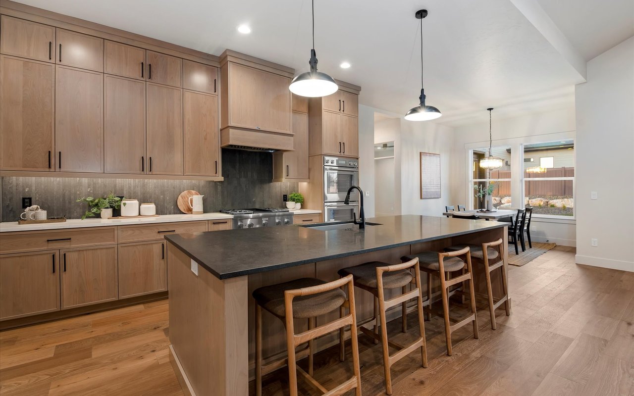 Modern Craftsman on One-Third of an Acre in Star, Idaho