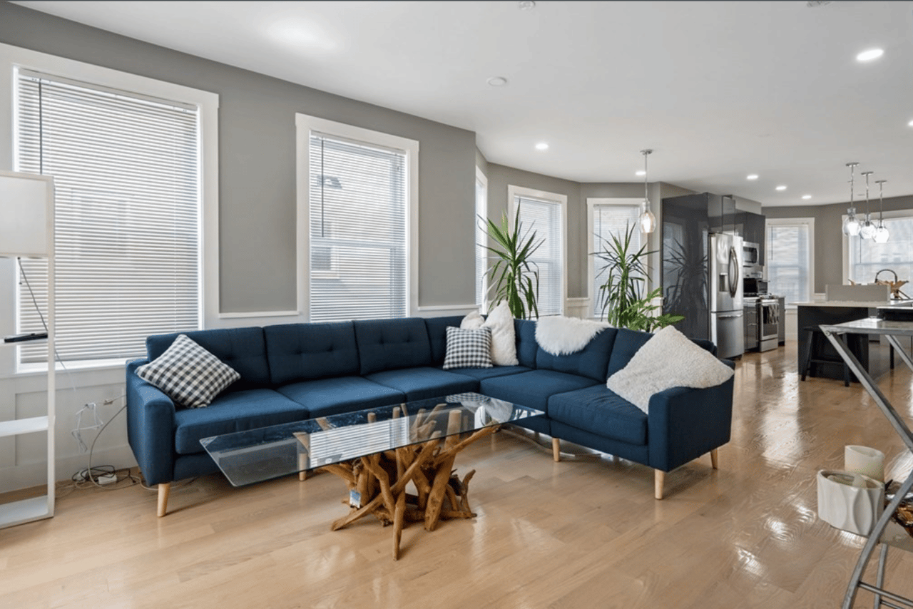 11-15 Connecticut Ave, Unit 2