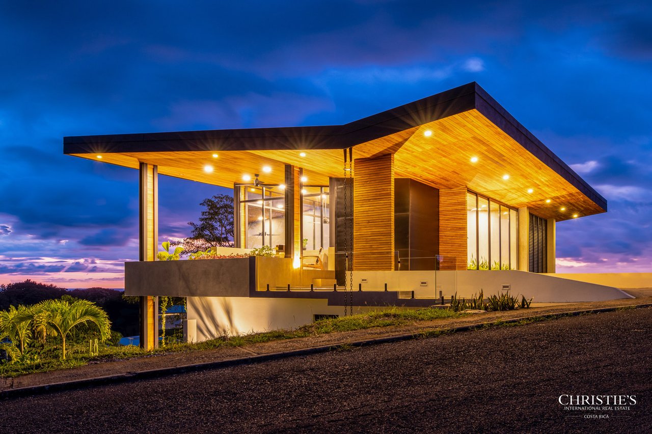 Tropical Luxury Ocean View Garden House Villa