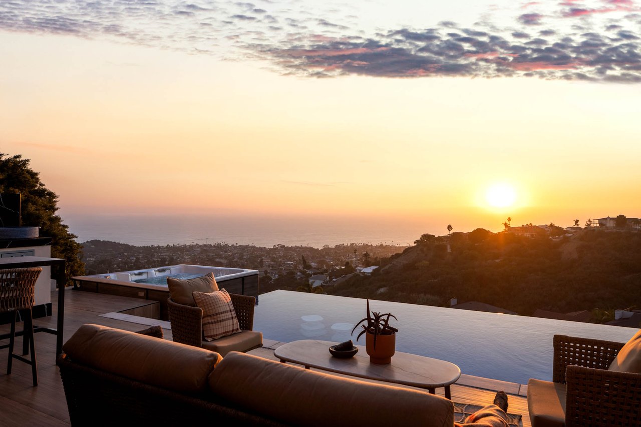 606 E Avenida San Juan