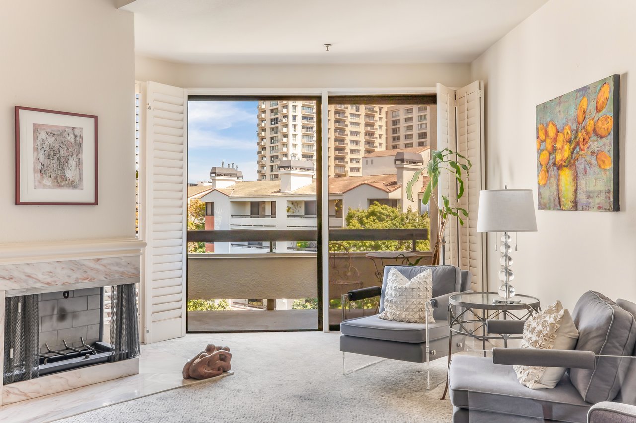 2131 Century Park Ln Unit: 402