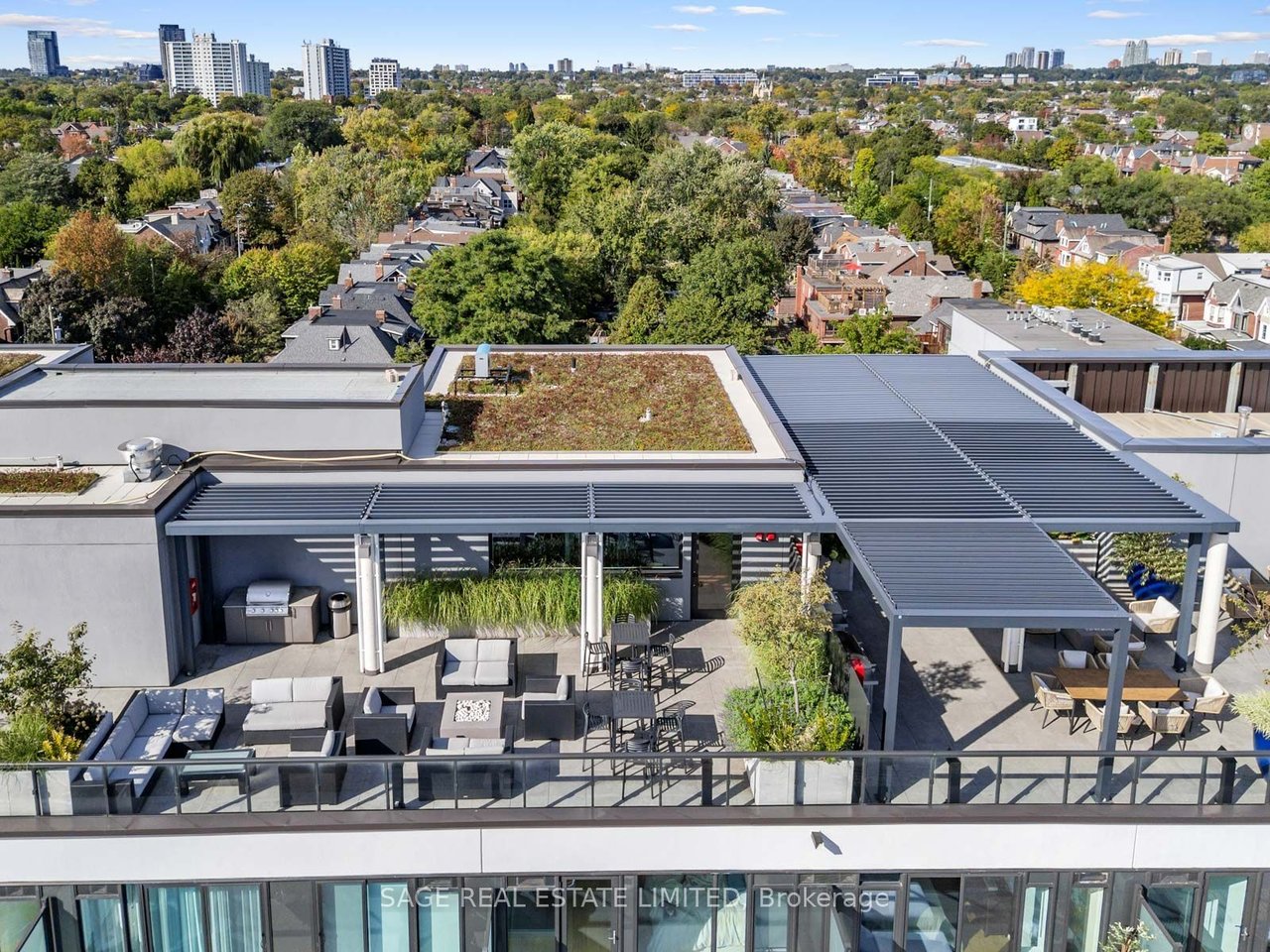 THE CARVALO ON COLLEGE PENTHOUSE