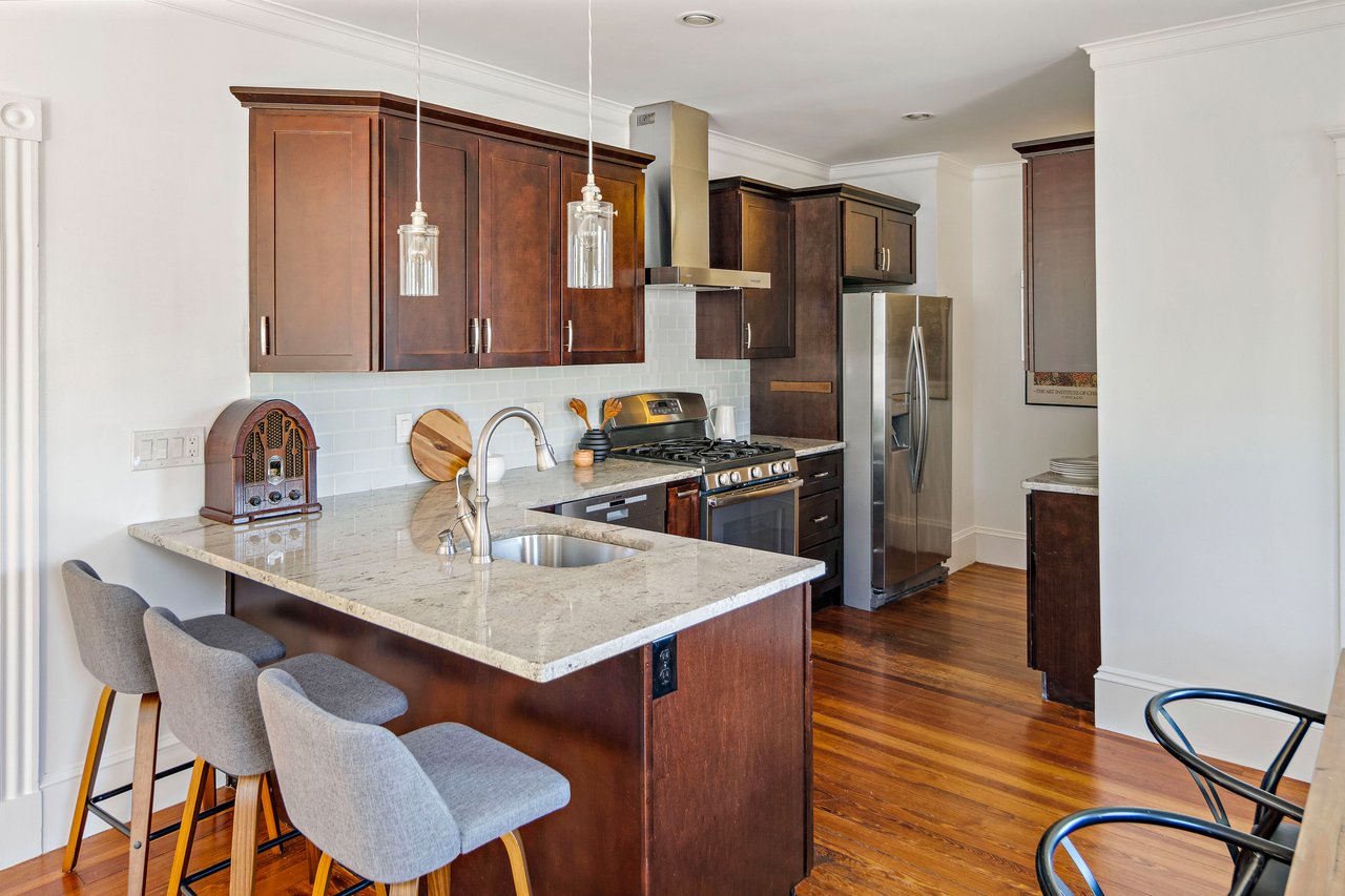 A Captivating Victorian Condo in A Fantastic Neighborhood