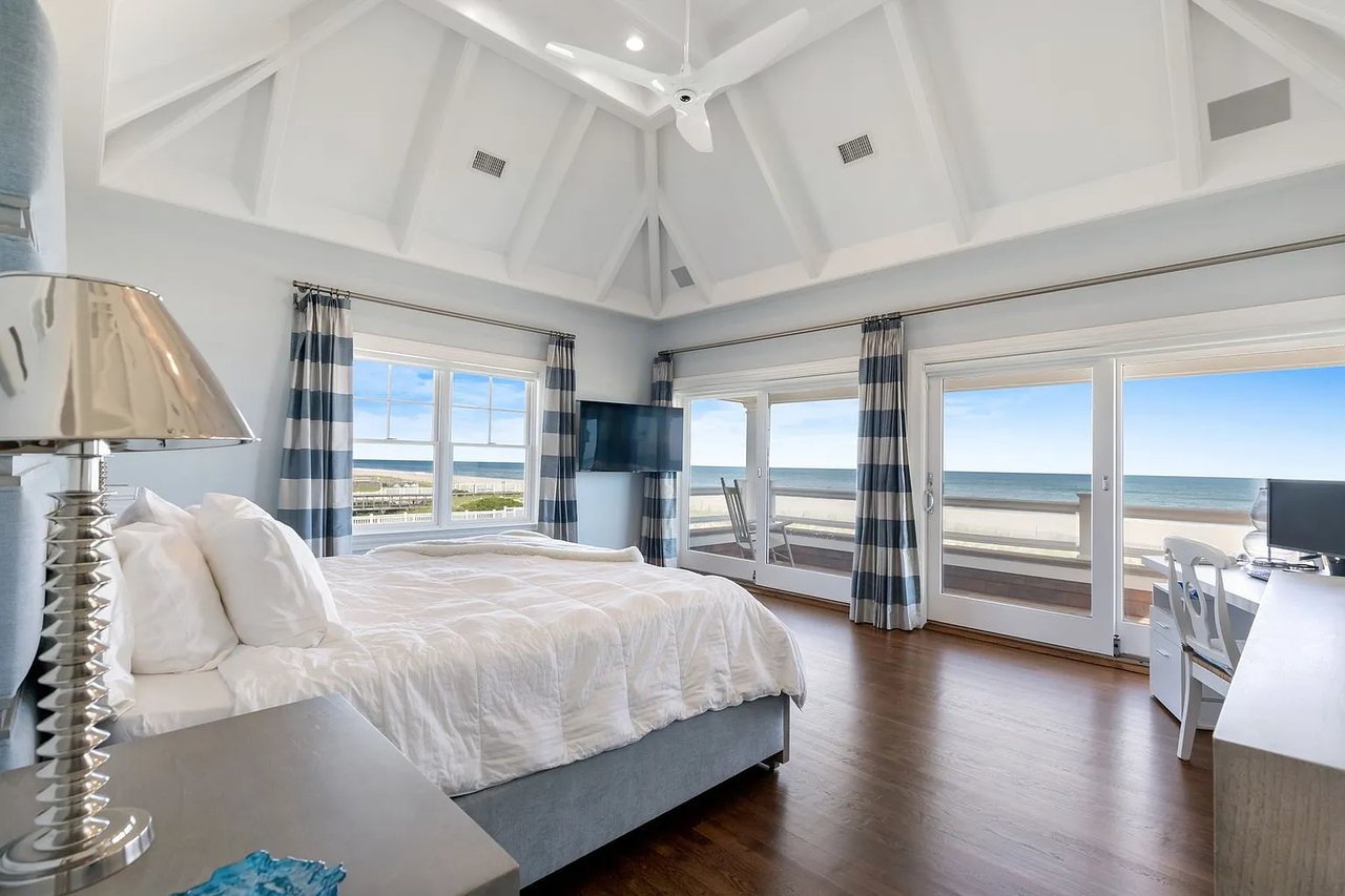743 Dune Rd