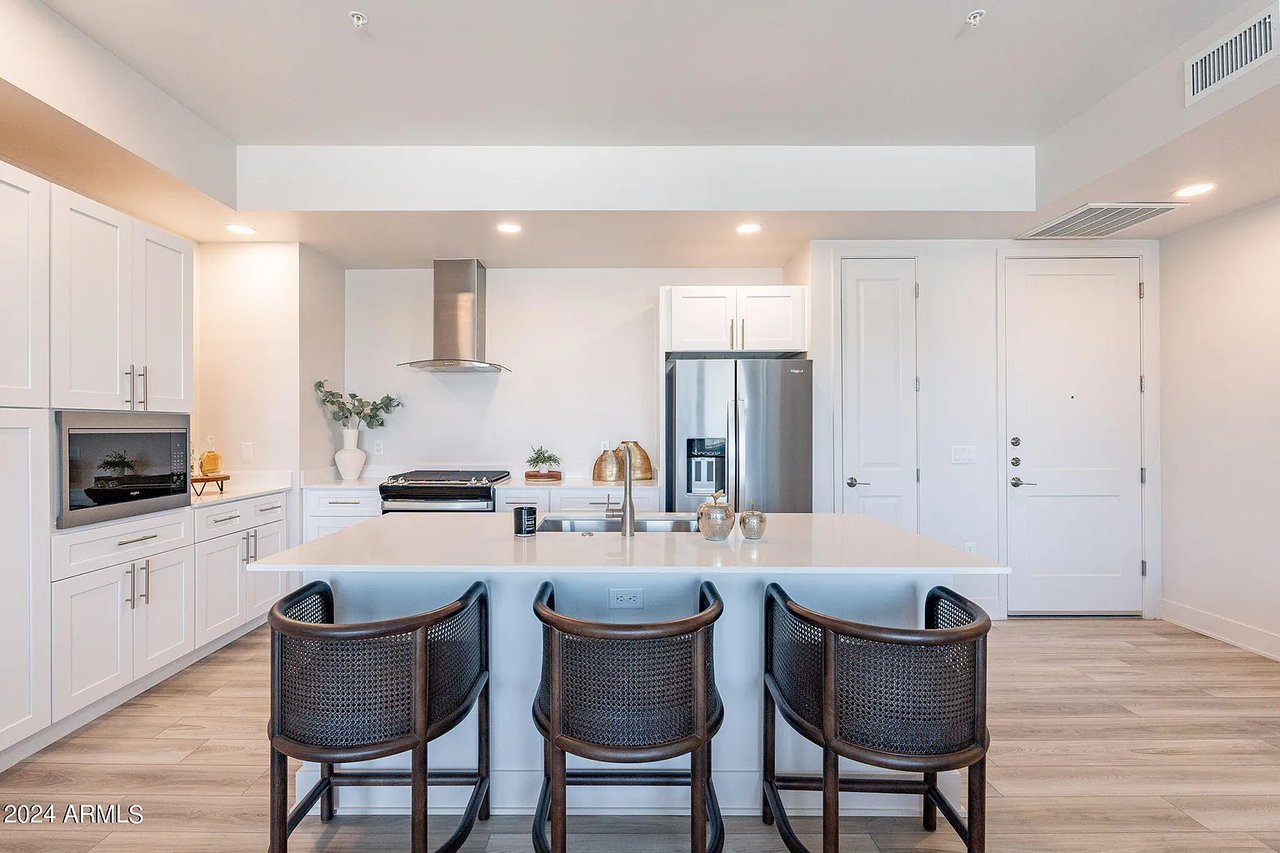 3131 N CENTRAL Avenue, 4014, Phoenix Unit: 4014