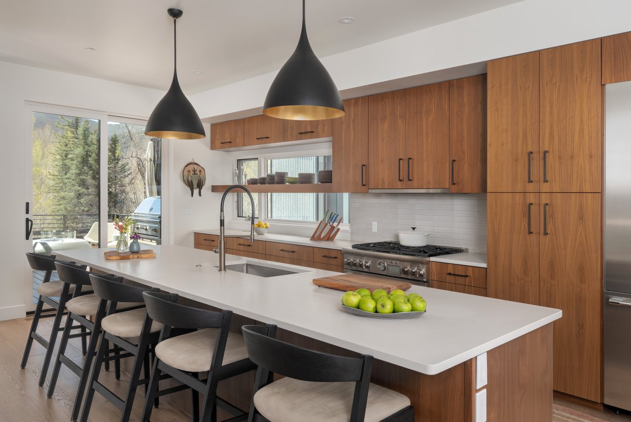 22856 Two Rivers Road