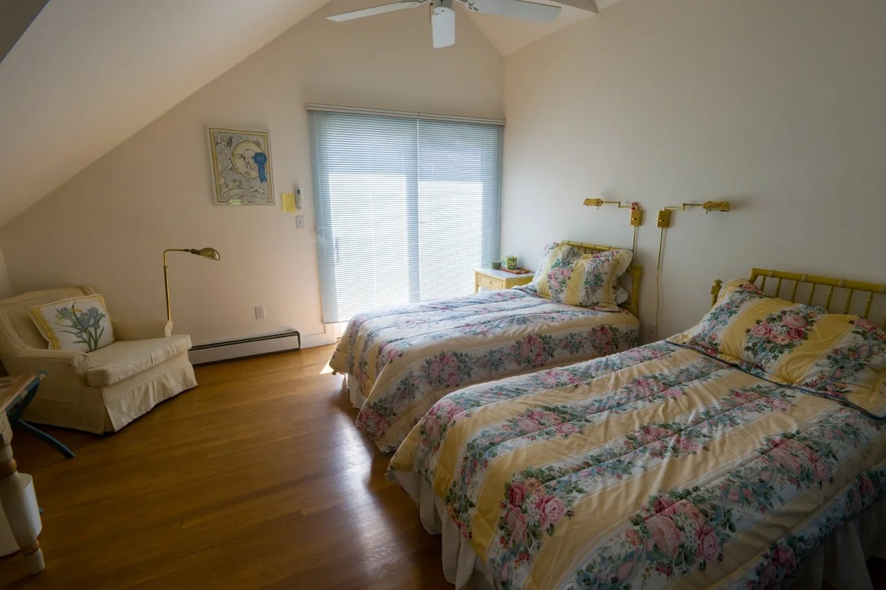 12 Tamarack Ln