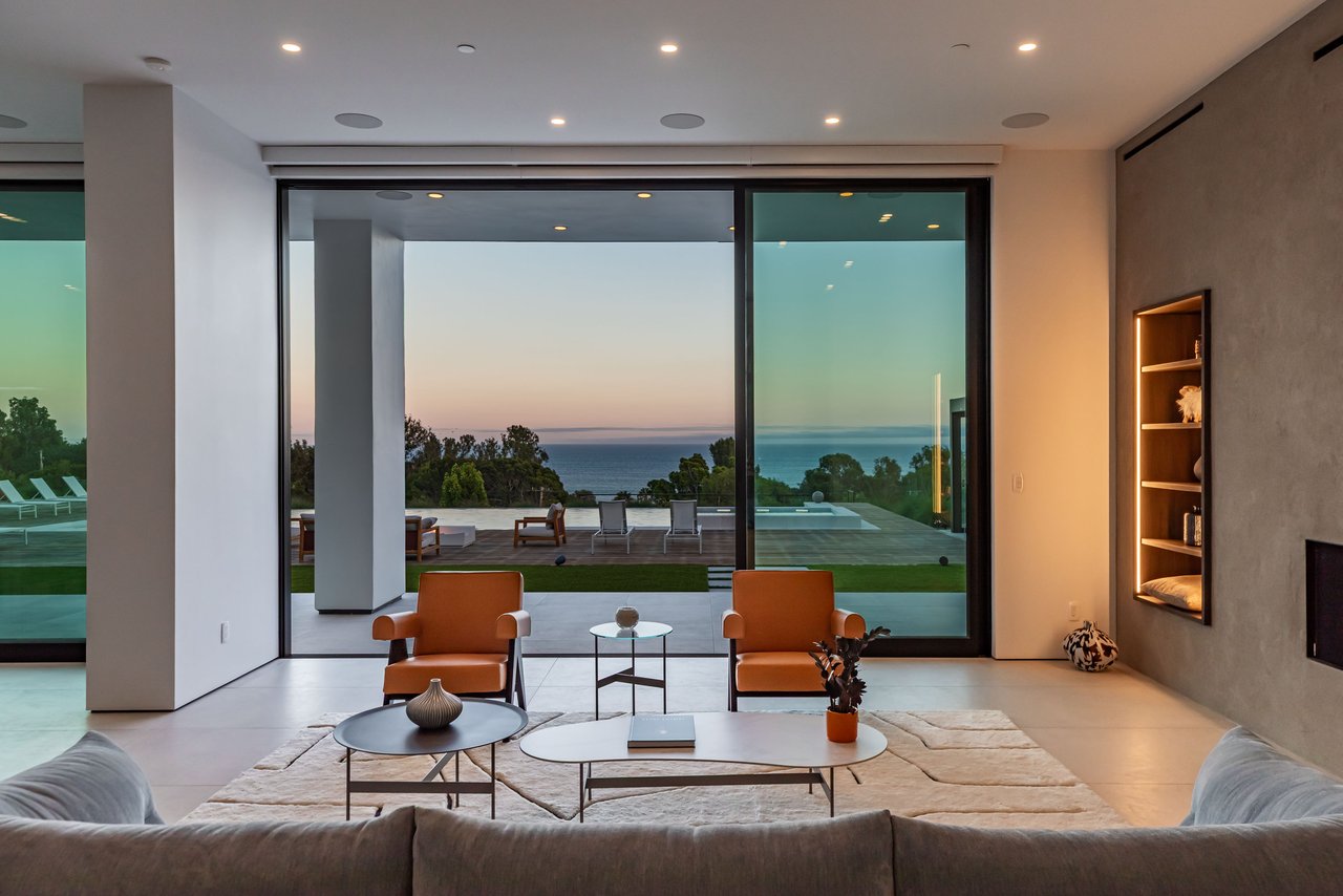 27715 Pacific Coast Hwy