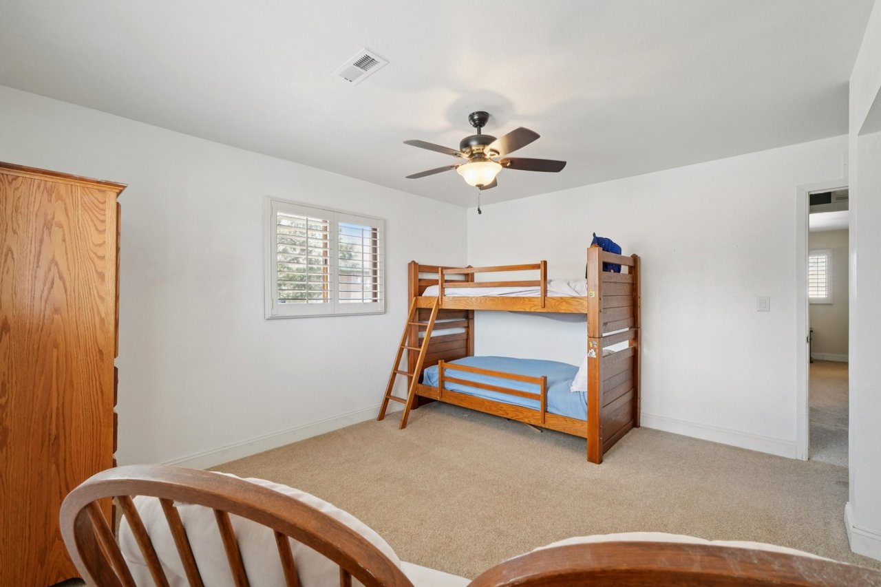 1003 W Camino Al Cielo Dr