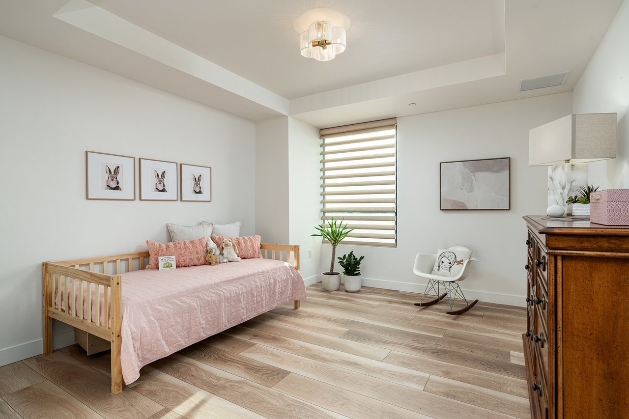 6803 E MAIN Street, 5511