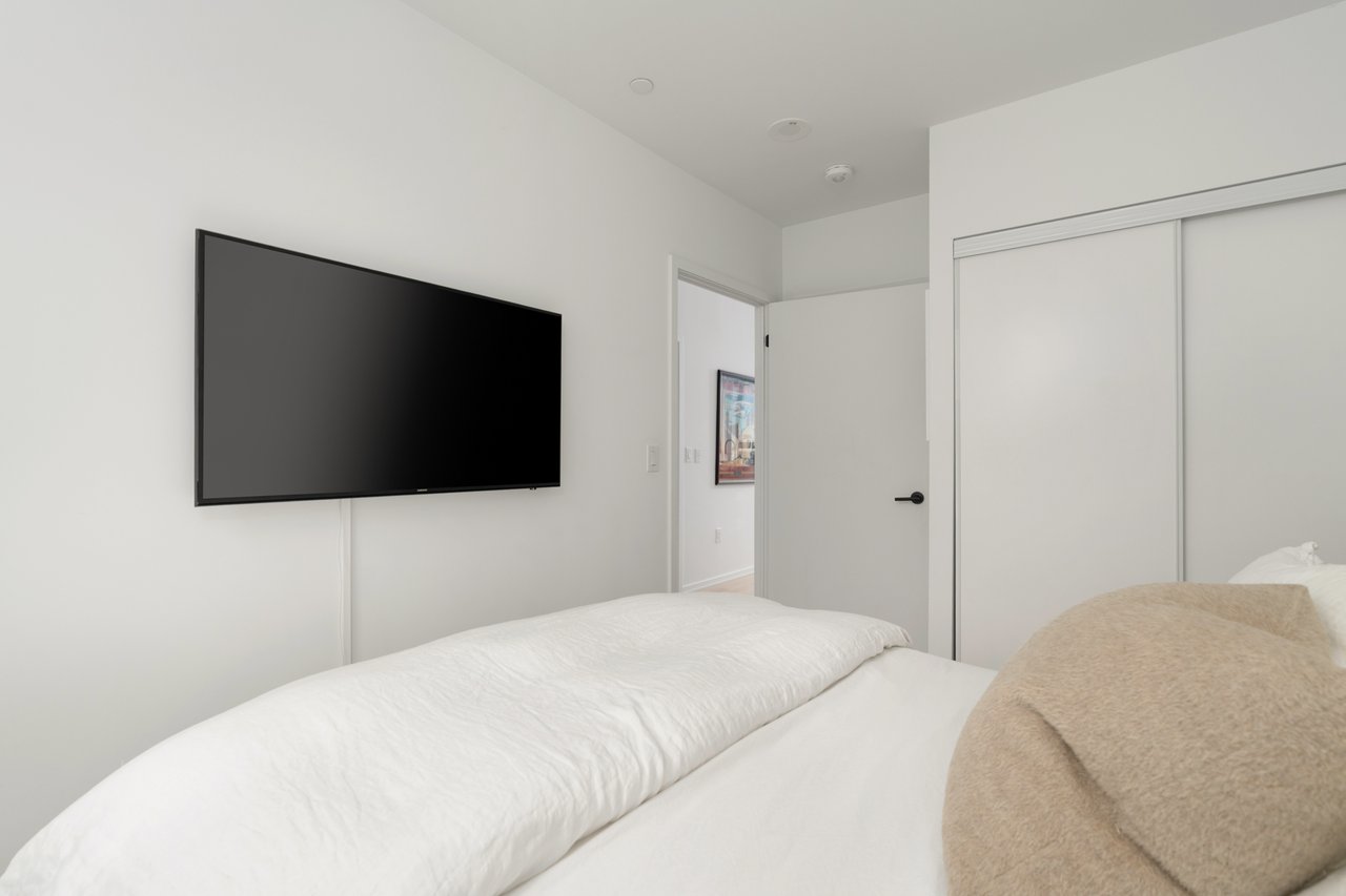 302-41 Dovercourt Rd