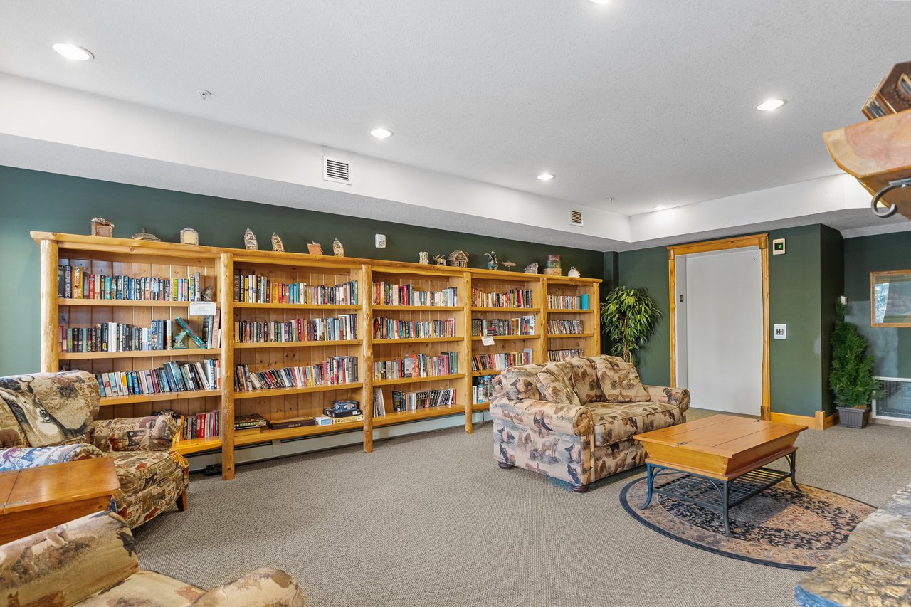 204 - 175 Crossbow Place 