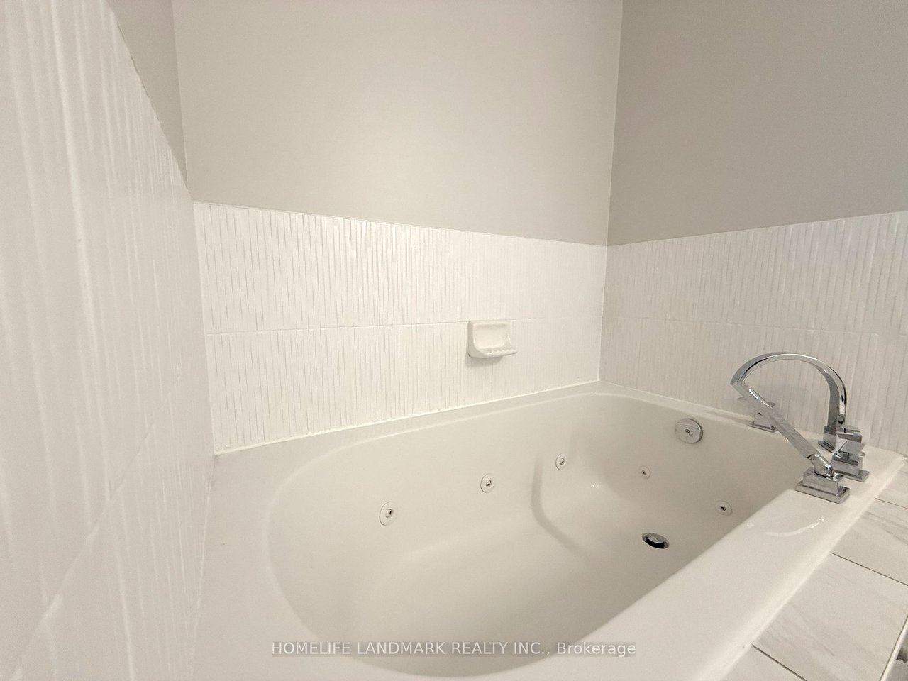 LAGO AT THE WATERFRONT 