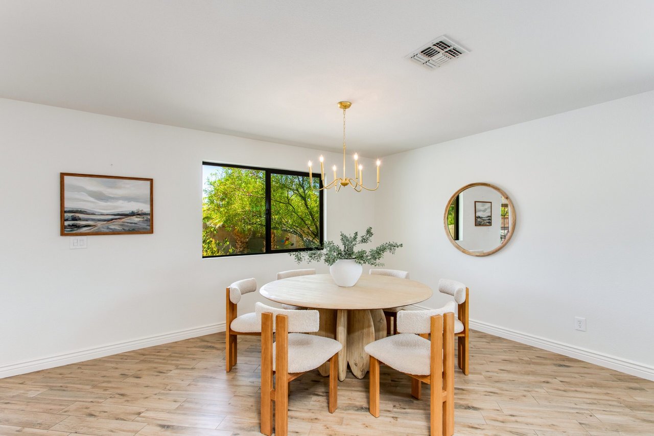 3020 E Mission Lane