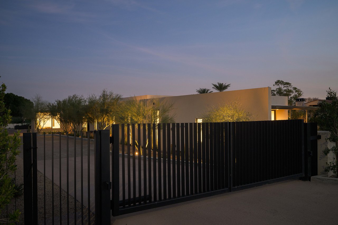 5287 N INVERGORDON Road