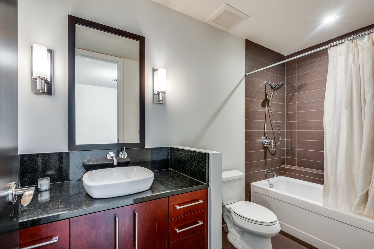 2600 W 7th Street W 2626