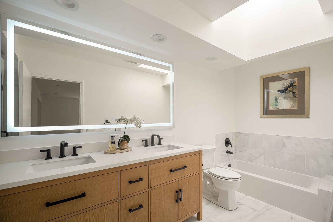 1617 S Beverly Glen Blvd Unit: 404, Westwood