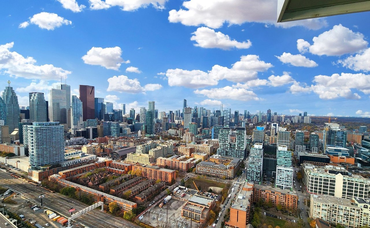 16 Bonnycastle Street Unit: 4202 