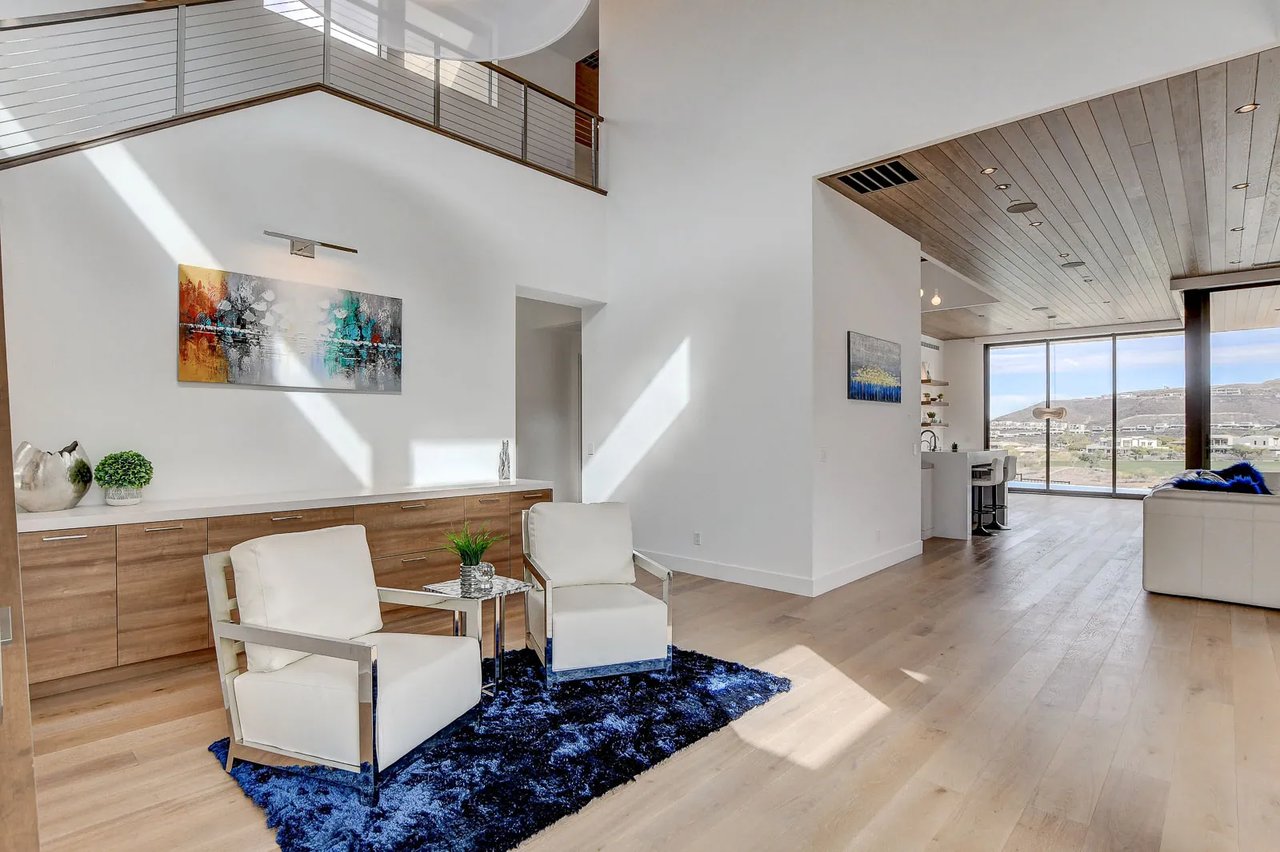 Modern Model Home for Sale in MacDonald Highlands