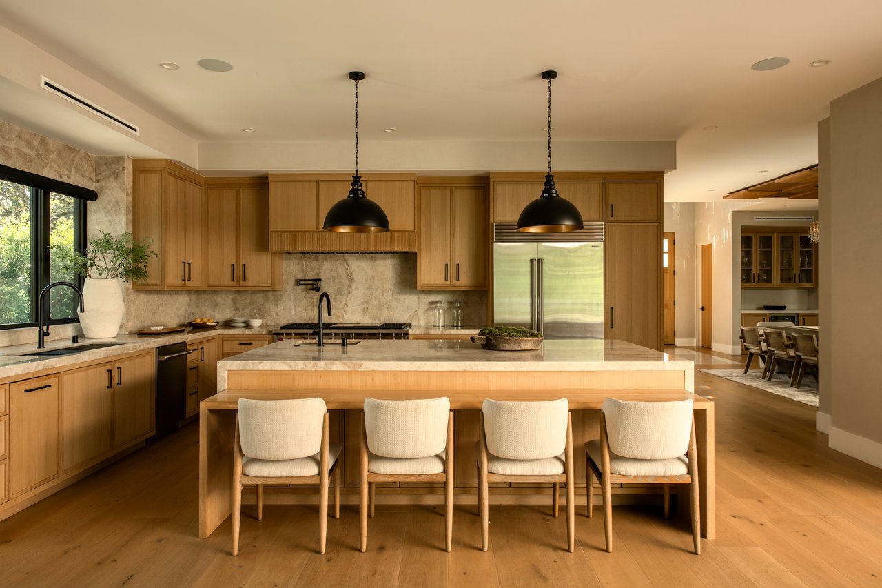 196 S Greenfield Ave, Westwood