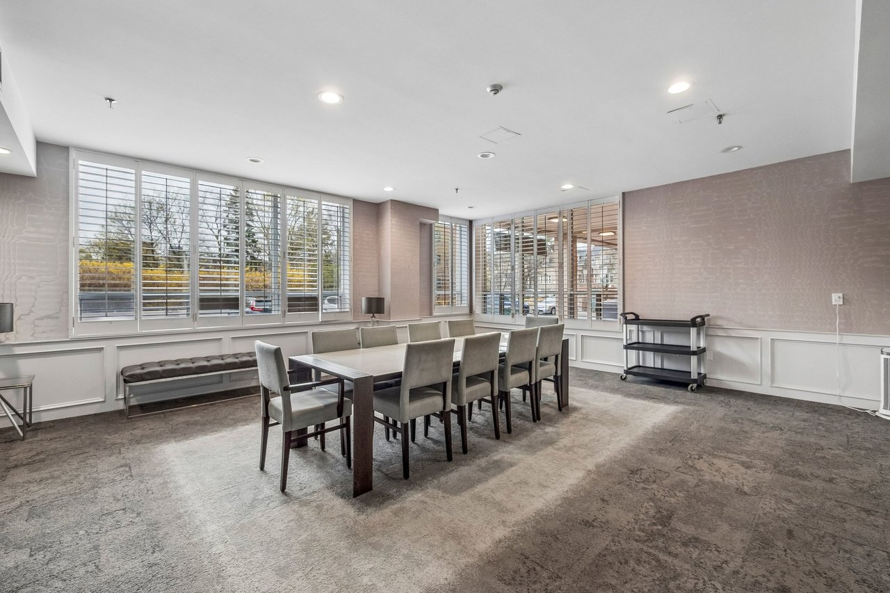 1818 Bayview Avenue #605