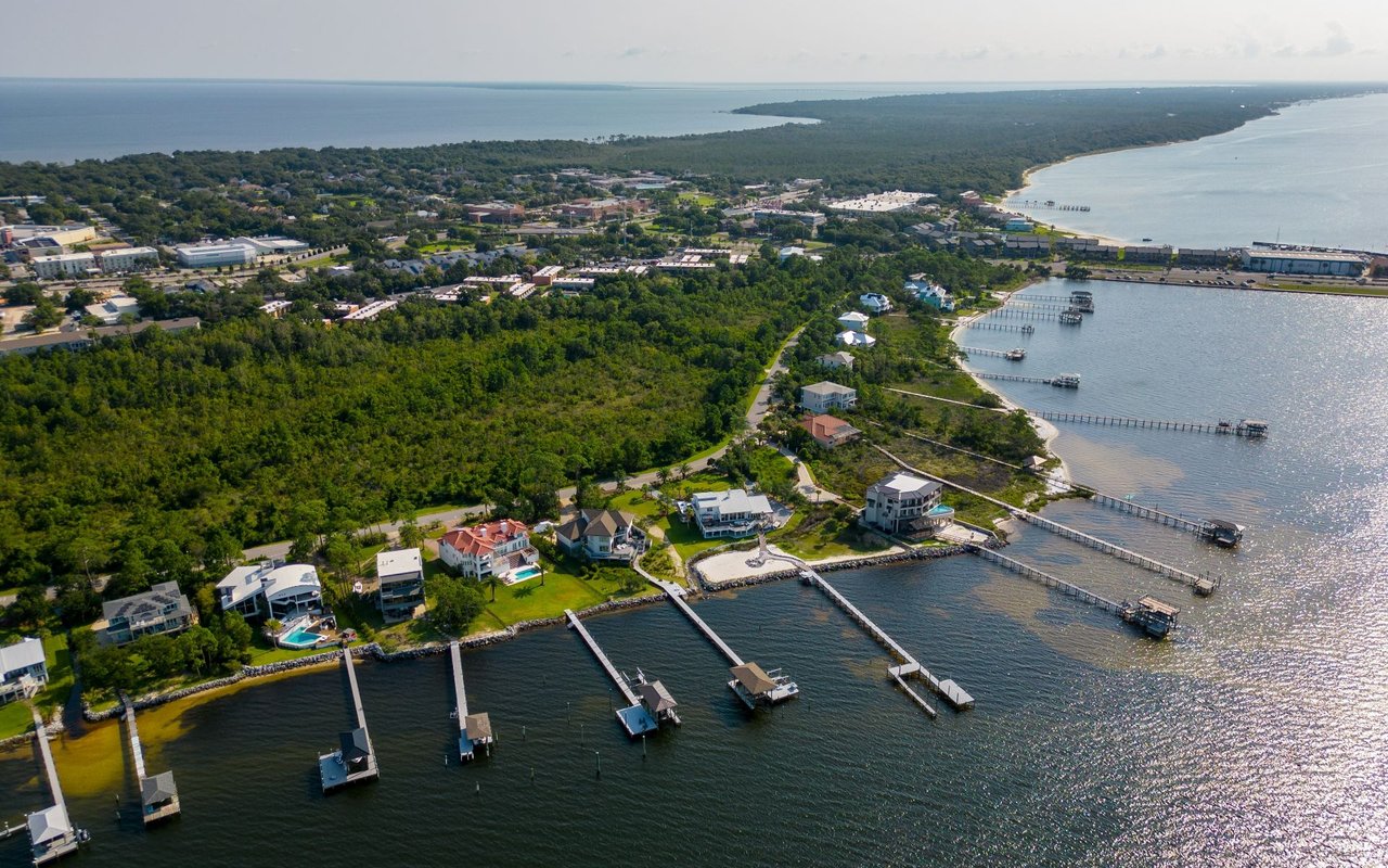 Navarre & Gulf Breeze