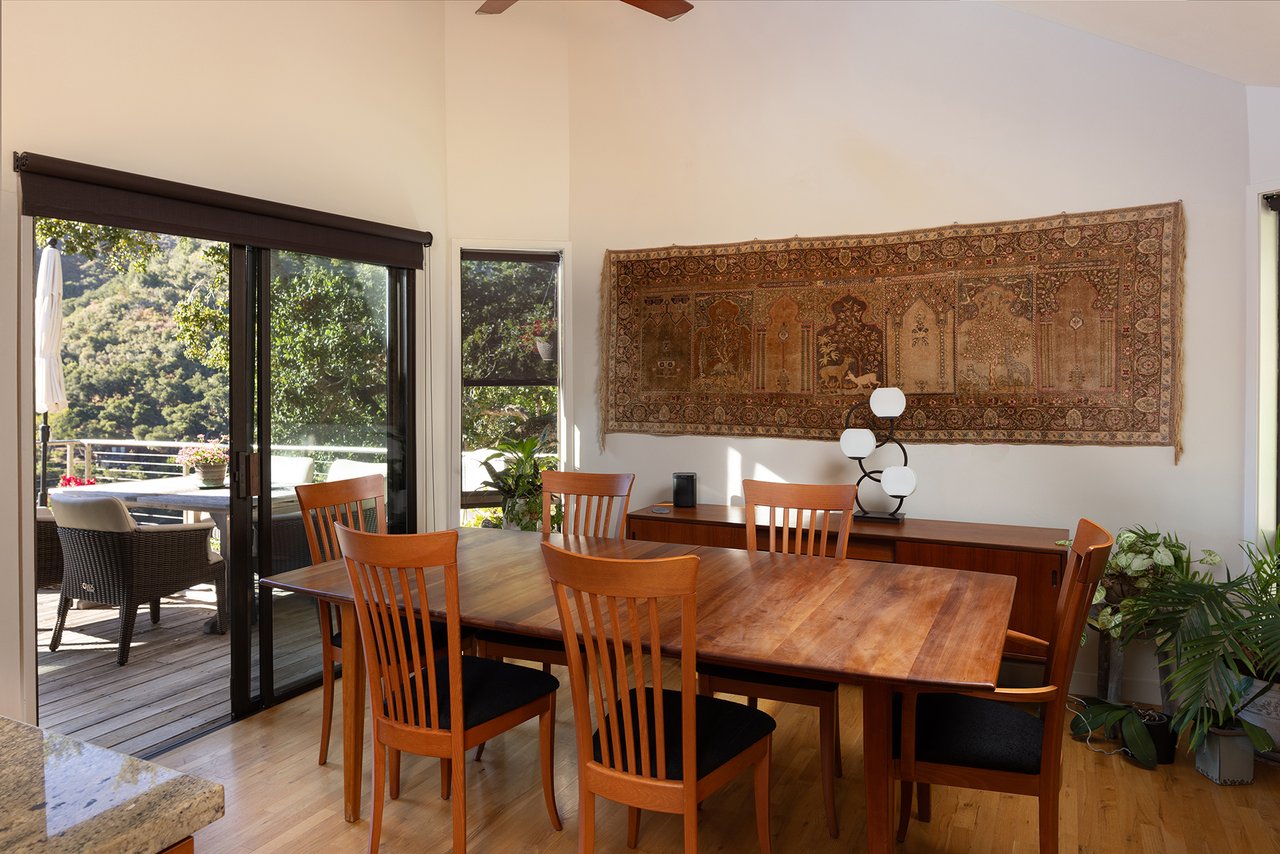 The Valley Hideaway