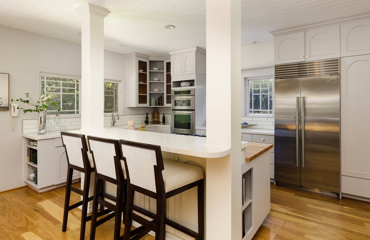 Four Bedroom Home Near Butterfly Beach