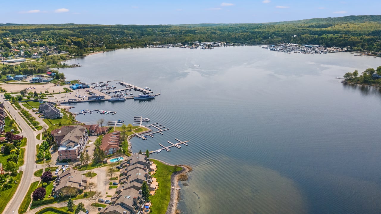 8 Beck Blvd #10, Penetanguishene