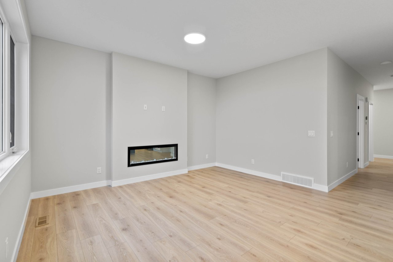 151 Belvedere Crescent SE