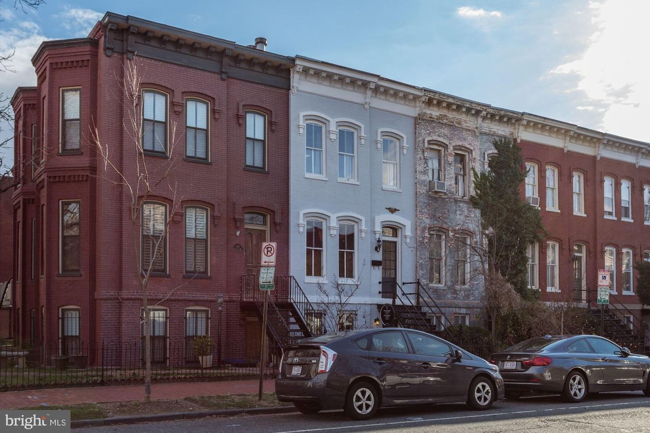 102 4th St SE, Washington, DC 20003