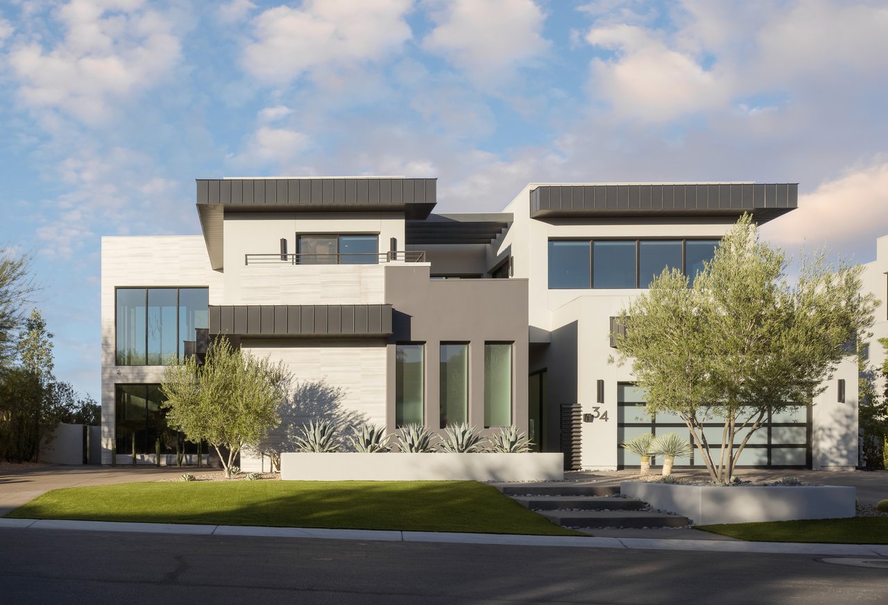 34 Sun Glow Ln, Las Vegas, NV 89135