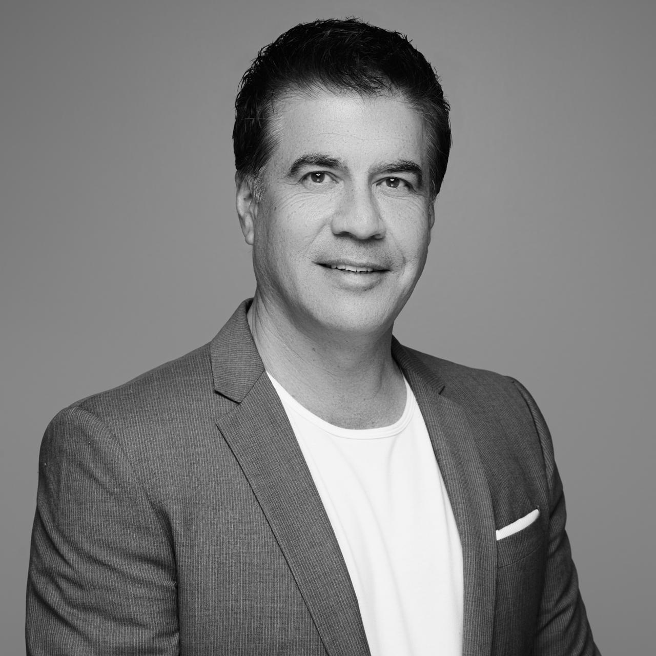 Rick Ojeda Beverly Hills, CA Real Estate Agent Headshot