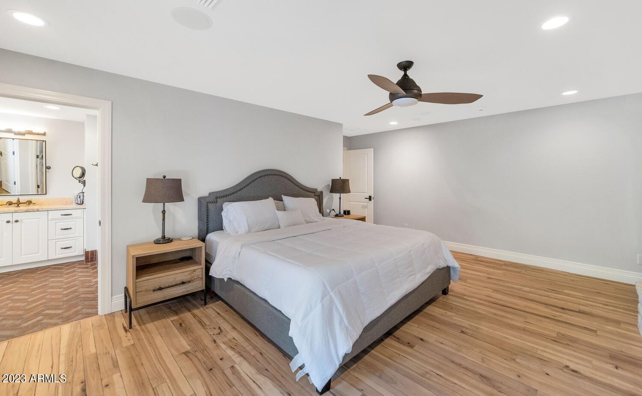 Just Sold: 4474 E Calle Del Norte