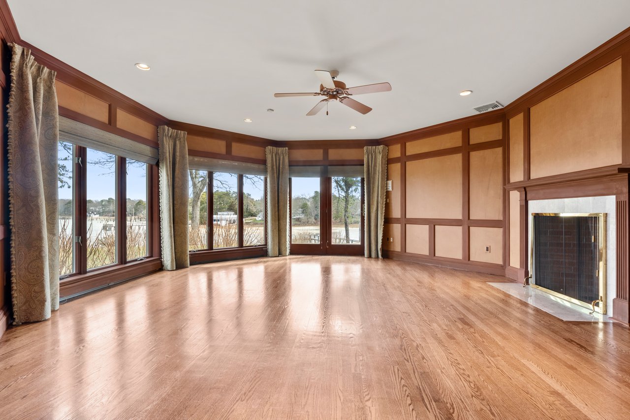 Breathtaking views over West Bay and Eel River