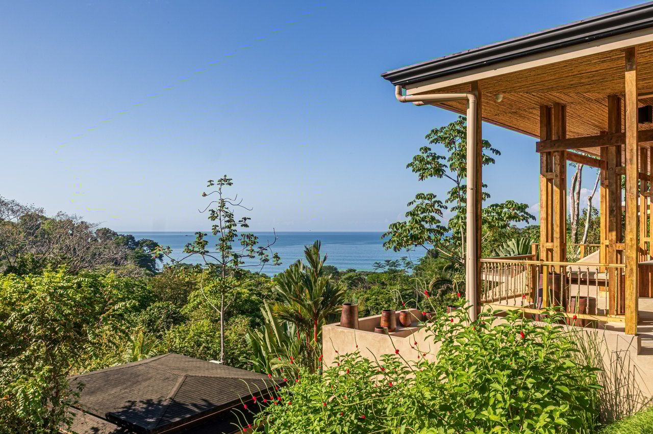 Luxury Hotel Boutique with Ocean Views | Walking distance to the beach | 13.2 Acres