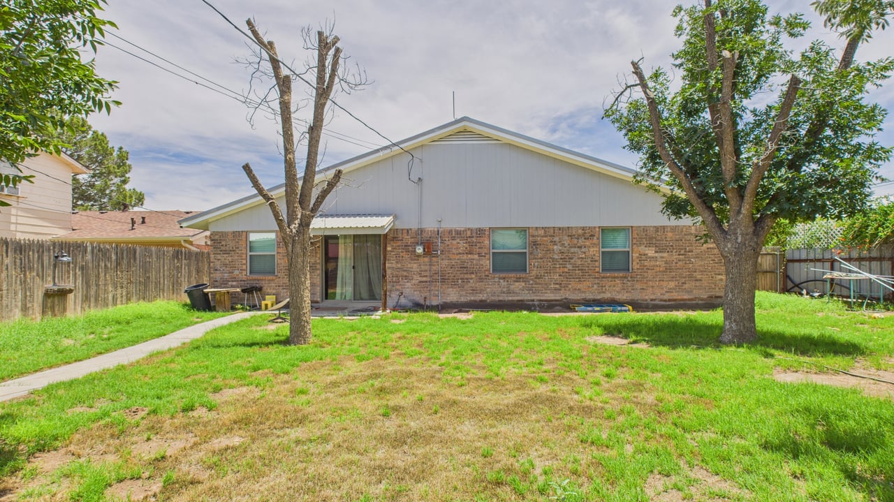 2105 Wyoming Ave