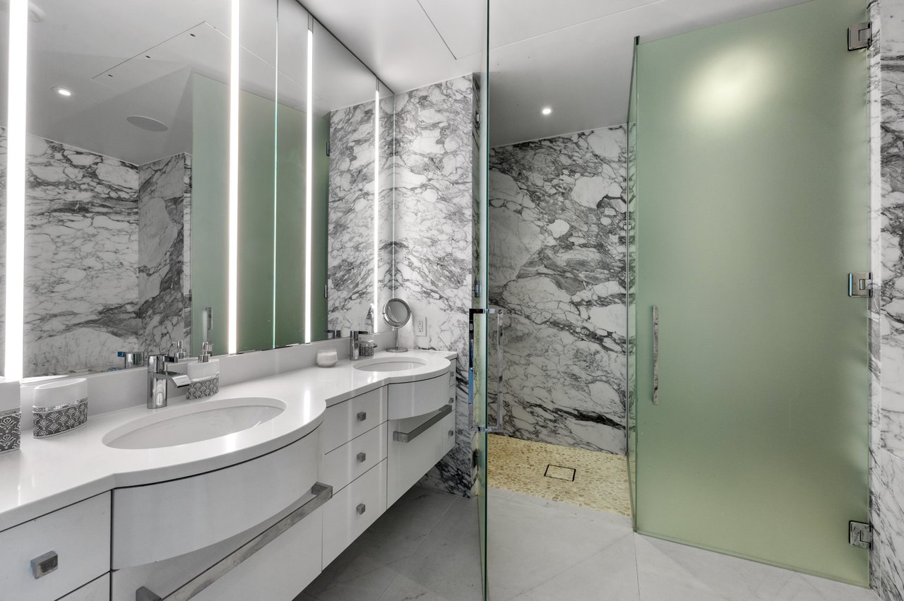 Wrapped in Glass. Enveloped by Views.