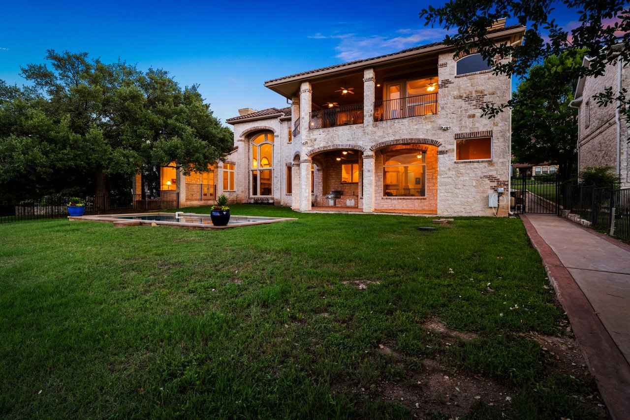 Where Lake Travis Becomes Your Backyard