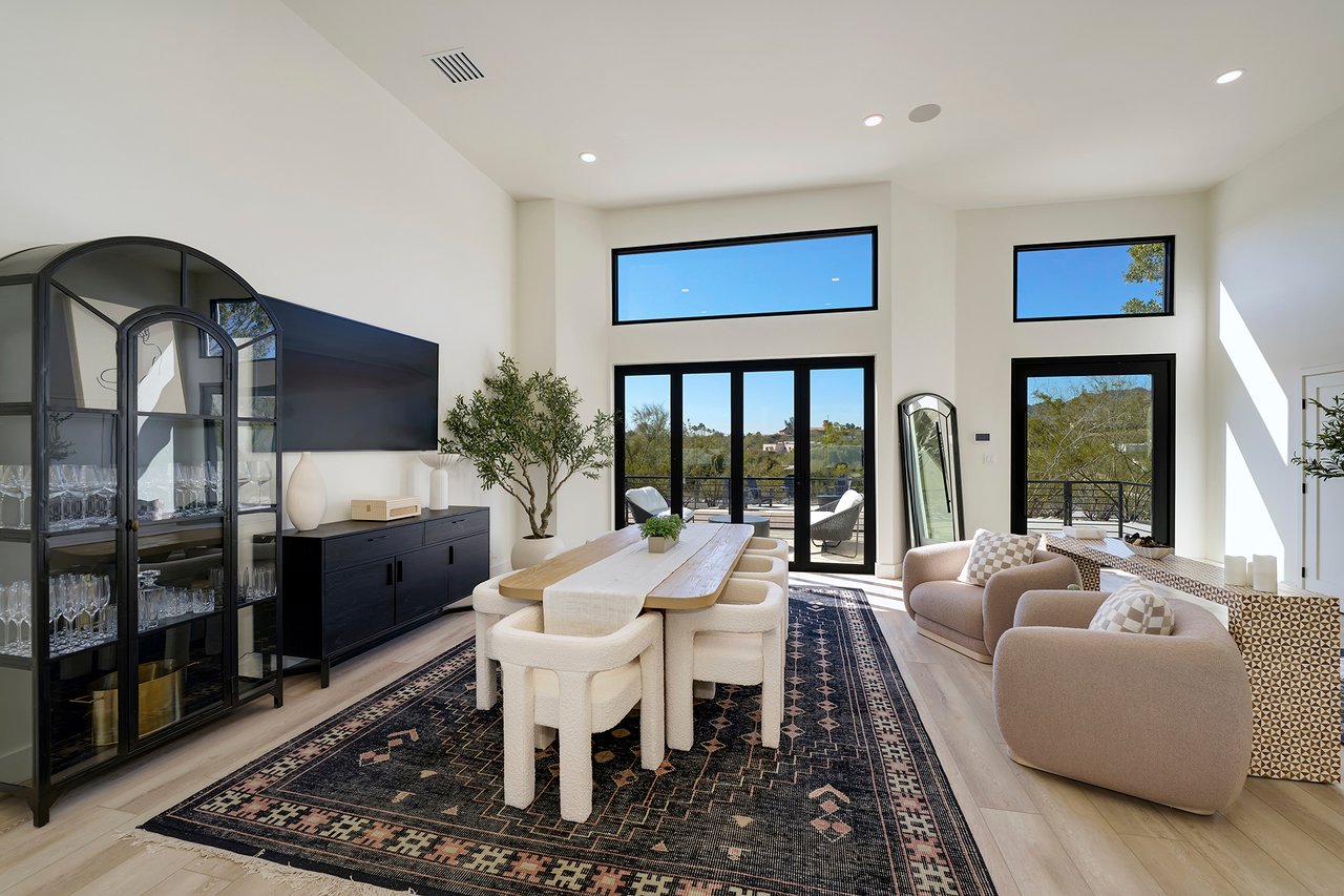 6535 N HILLSIDE Drive