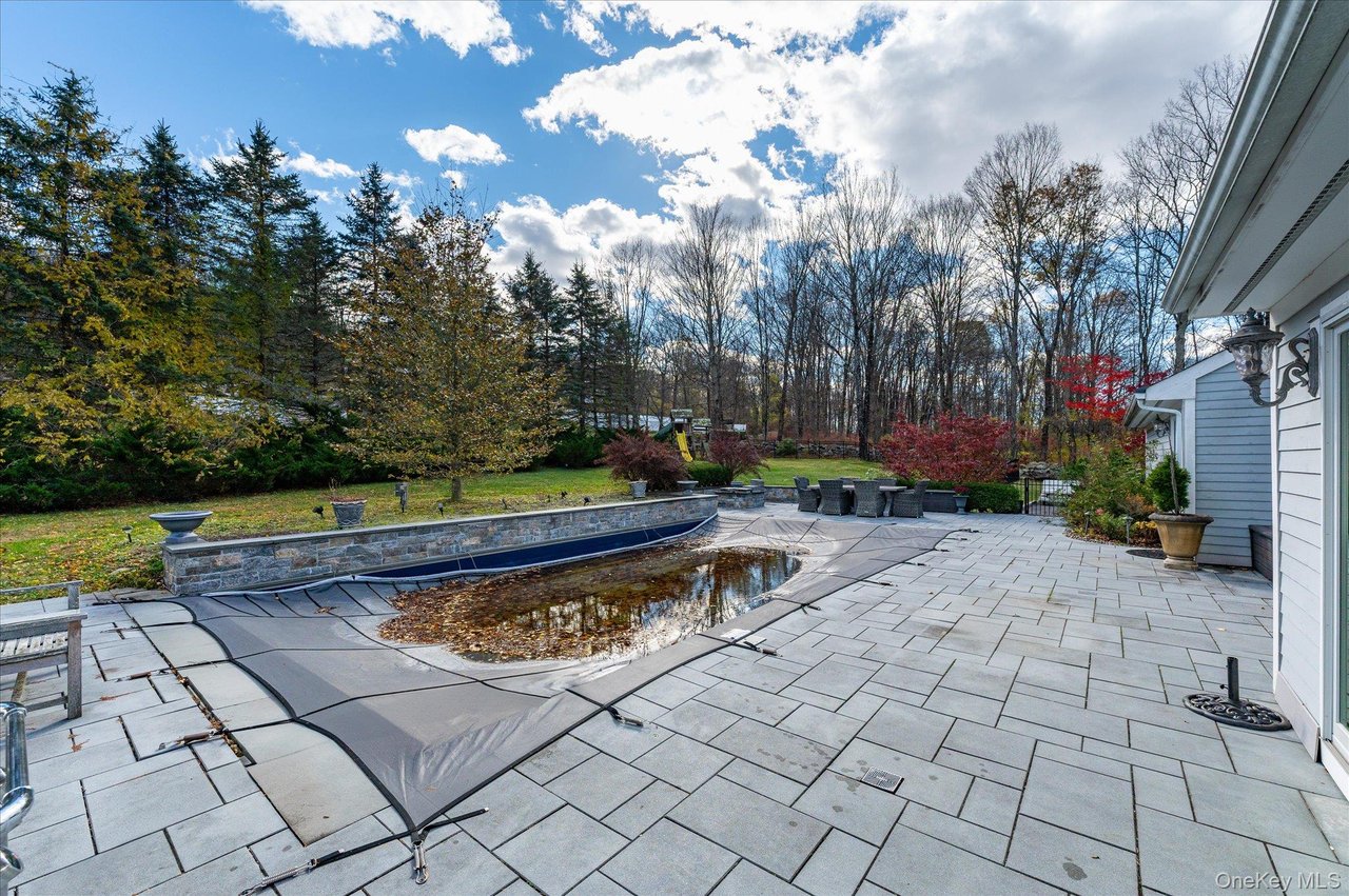 468 Peekskill Hollow Rd