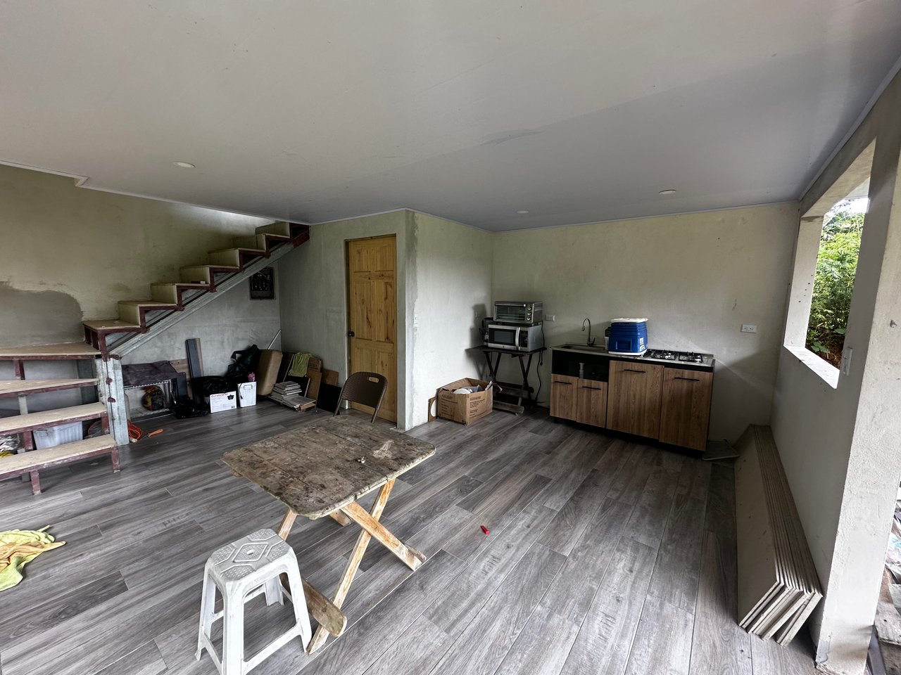 Investment Opportunity in Playa Hermosa – Fixer-Upper with Great Potential!