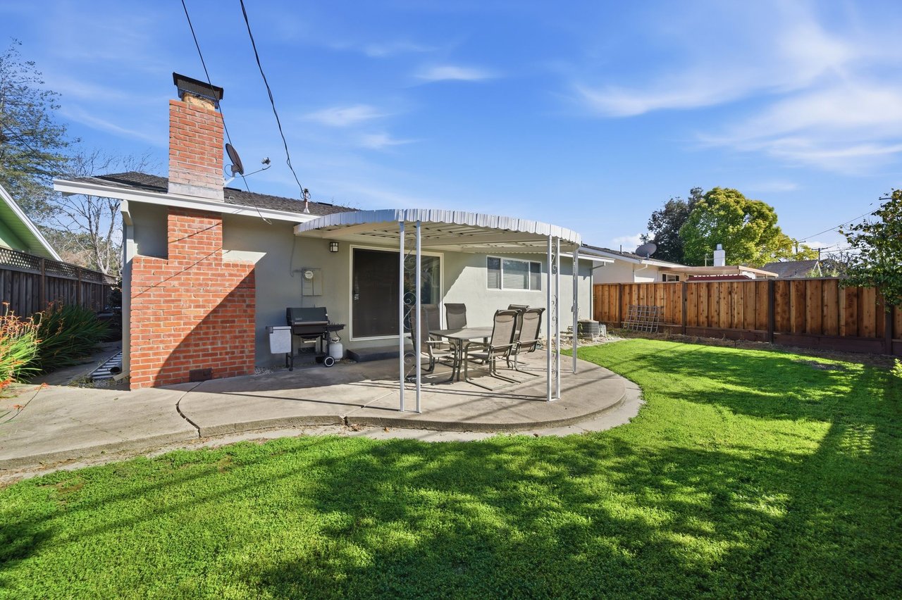 1135 Greenbriar Ave