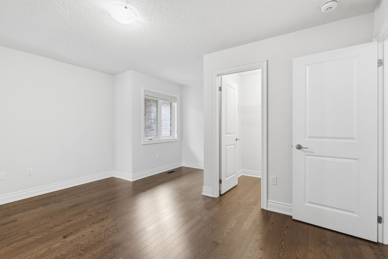 32 Bermondsey Way