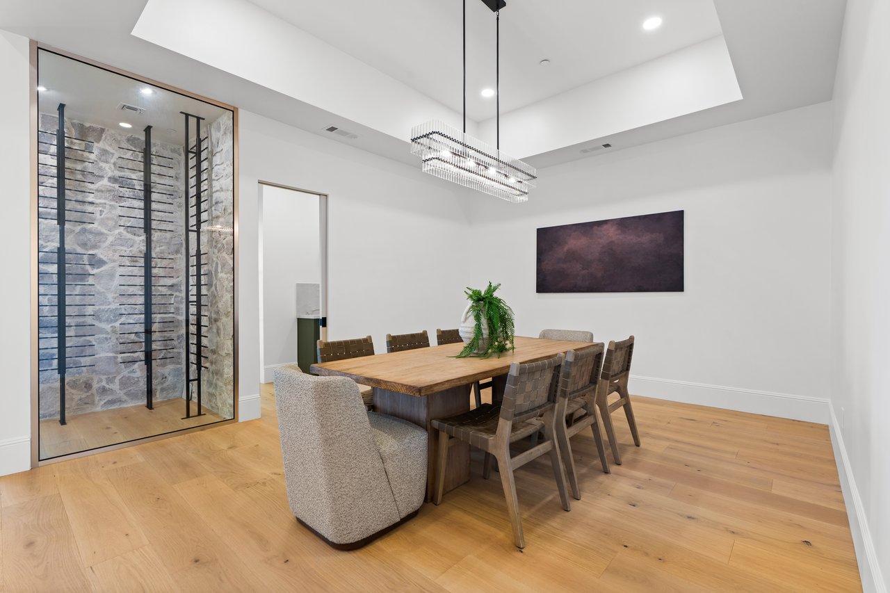 10809 North 82nd Place