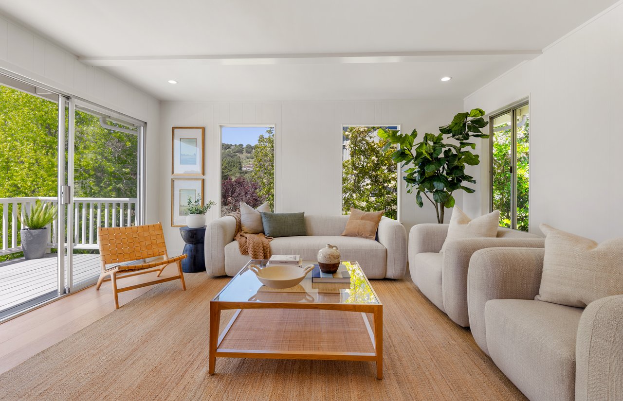A Tasteful Renovation Meets Timeless Mid-Century Architecture