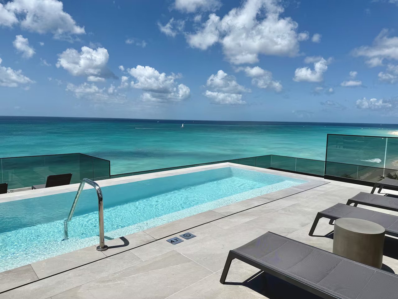 Allure 305