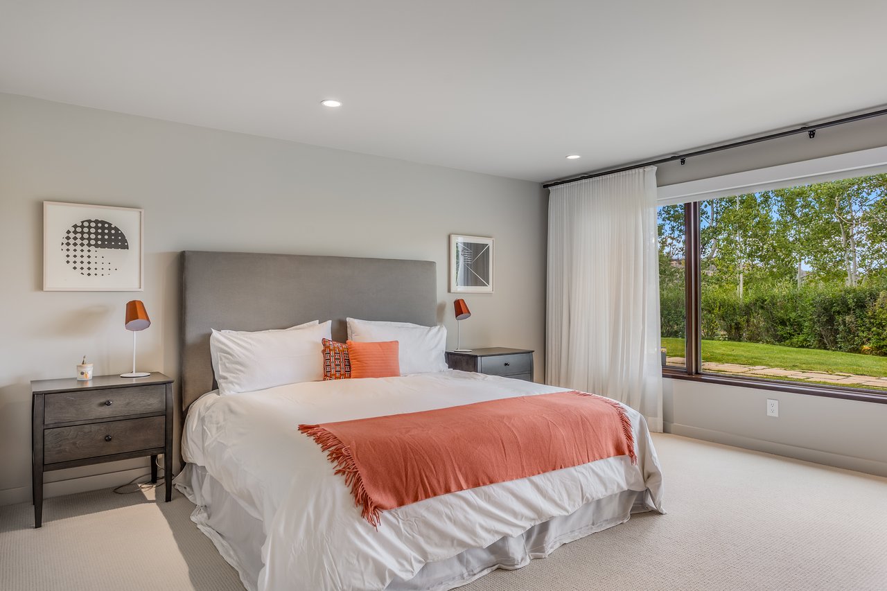 Edgewood Lane Masterpiece